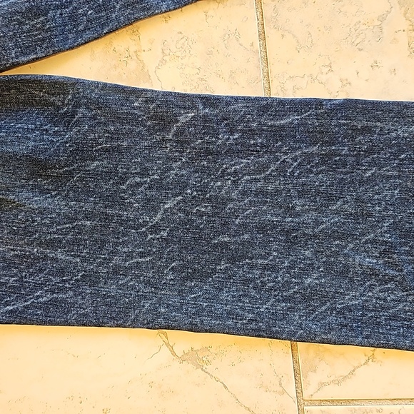 AG Alexxis high rise straight leg. Size 26 - Picture 6 of 11